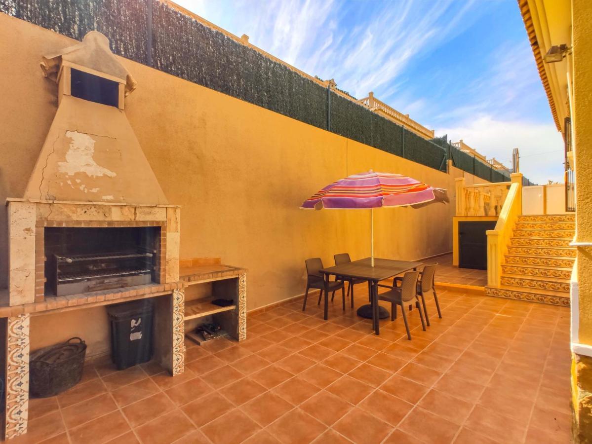 Casa Jasmin Villamartin Resort 奥里韦拉 外观 照片